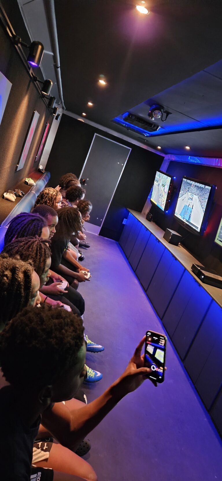 Video gaming parties truck schaumburg il